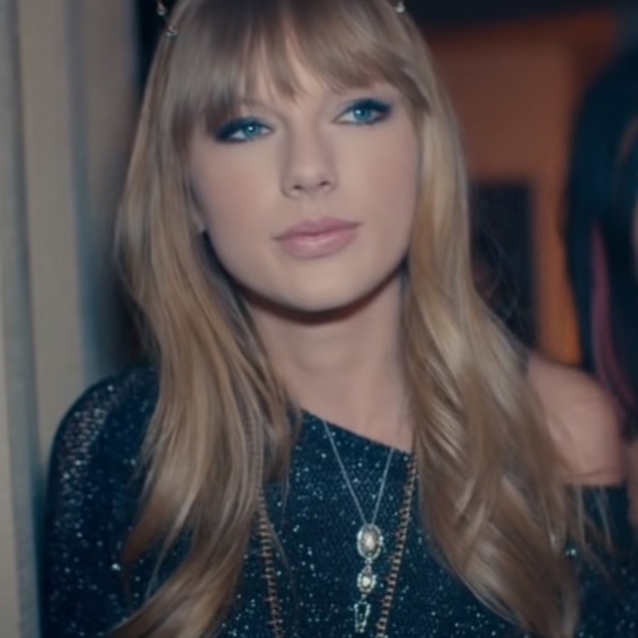 Vinage Zipper Collar Black Metallic Sweater - Picture 8 of 9